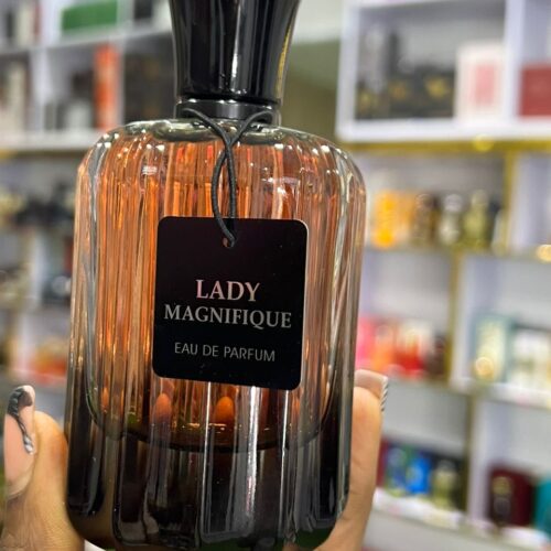 Lady Magnifique