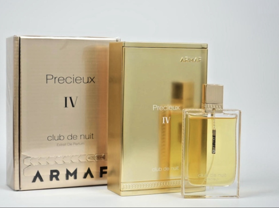 Club de nuit precieux IV